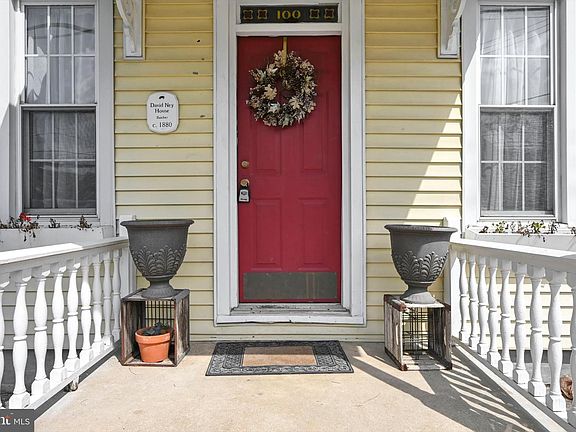 5th image of 100 N Lancaster St