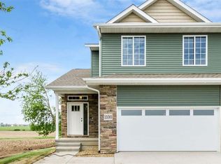 1122 Mary Ln, North Liberty, IA 52317