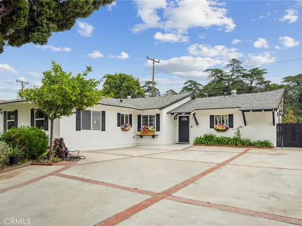 624 Jackman Ave, Sylmar, CA 91342
