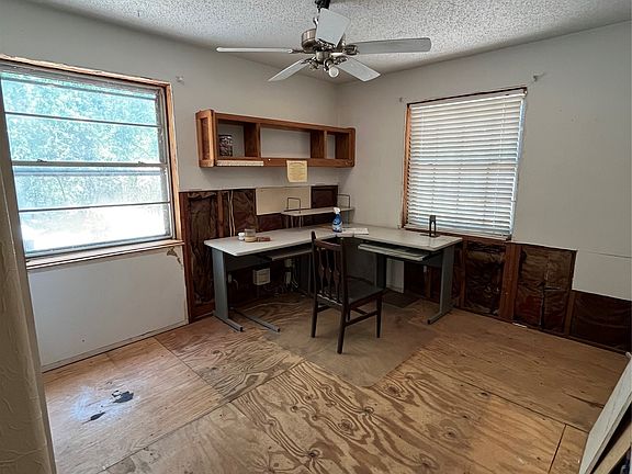 4th image of 2320 Los Robles Dr