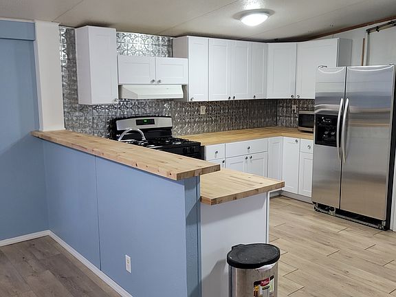 3rd image of 954 N McCue St Lot 35
