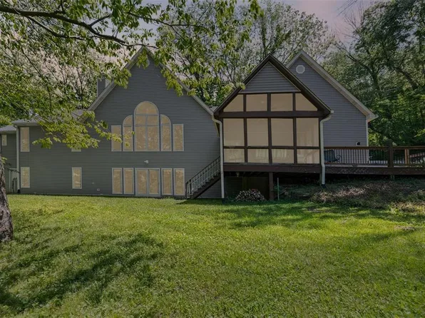 1462 N Bluff Rd, Collinsville, IL 62234