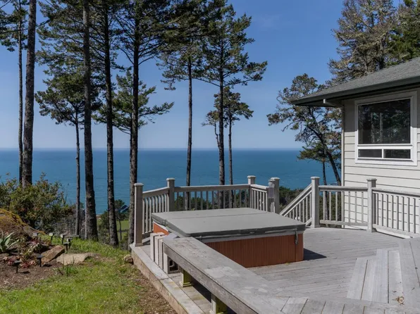 21999 Smith Court, Timber Cove, CA 95450
