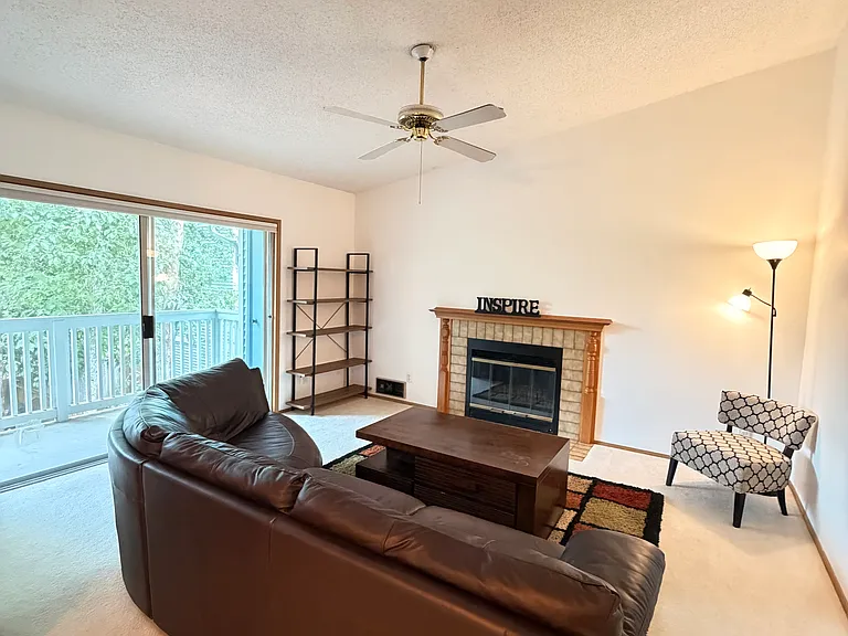 10837 SE 172nd St #8D — Photo 4