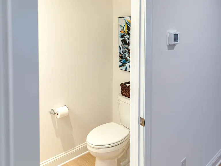 20 Peachtree Ave NW — Photo 19