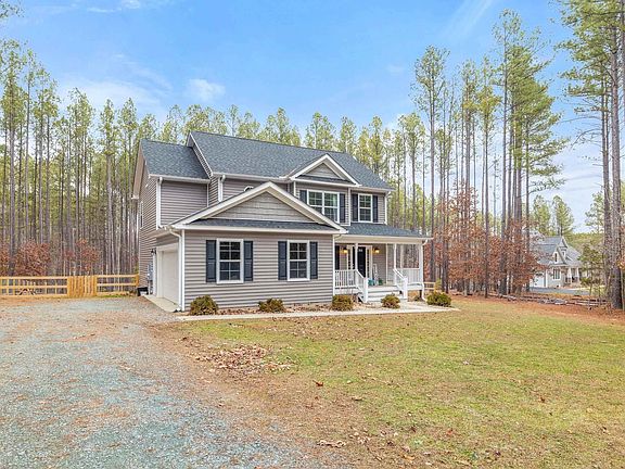 4th image of 366 Country Creek Way