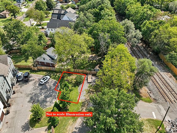 4th image of 38 Waters Ave