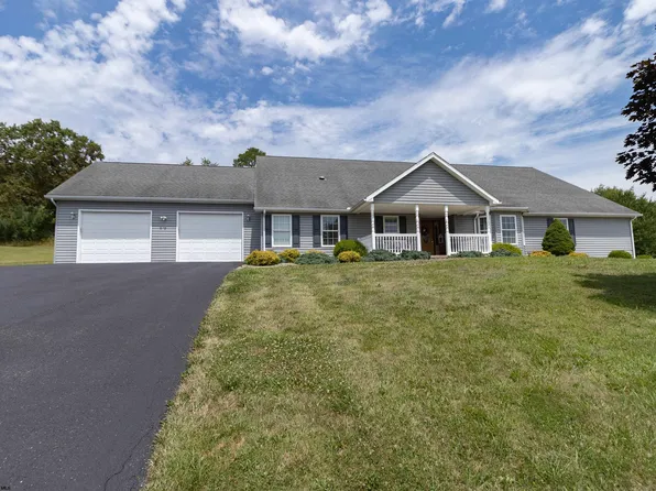 112 Mountain View Rd, Bridgeport, WV 26330