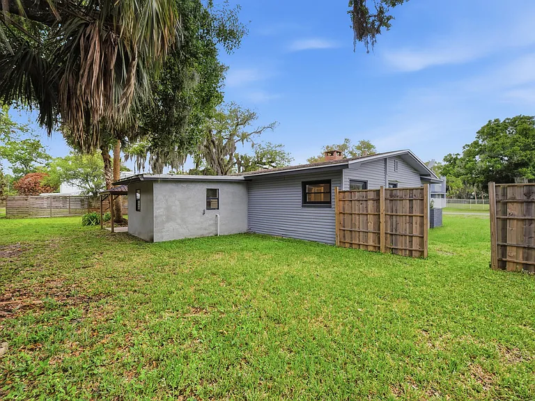 2529 Rainbow Dr — Photo 25