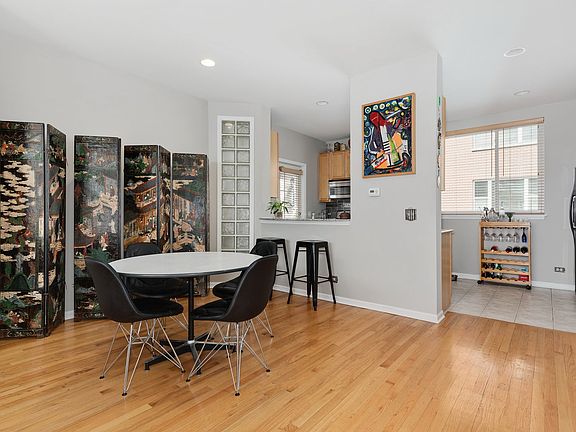 5th image of 5350 N Damen Ave Unit G