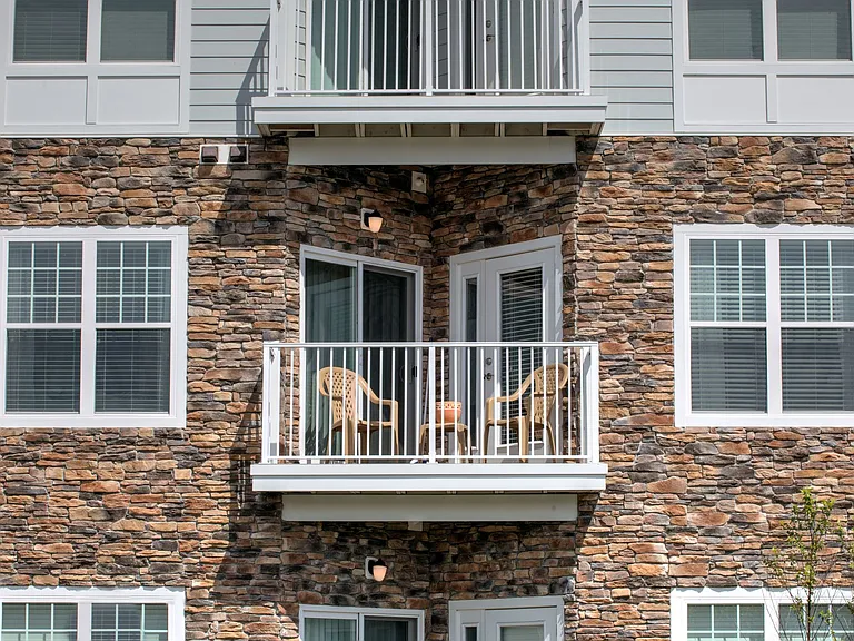 Nest on 17 Apartment Homes — Photo 14