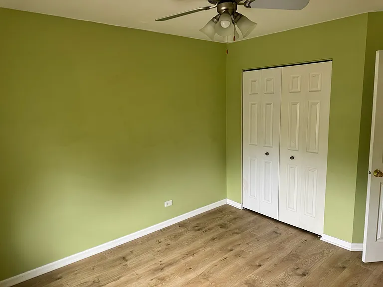 2404 Kenmore Ct — Photo 19