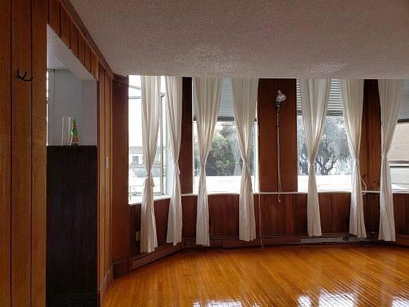 3rd image of 1609 Franklin St APT 9