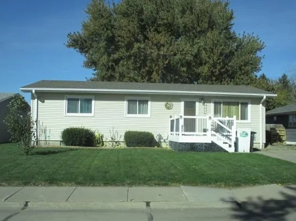 1148 Renae Ln, Hastings, NE 68901