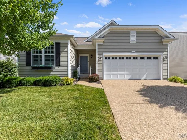 427 Barn Swallow Dr, Lake Saint Louis, MO 63367