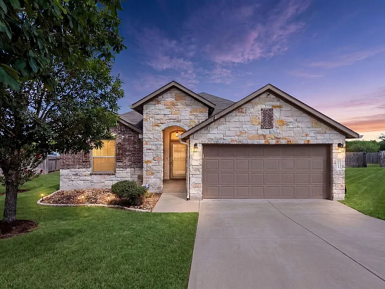 6097 Heron Dr — Photo 1