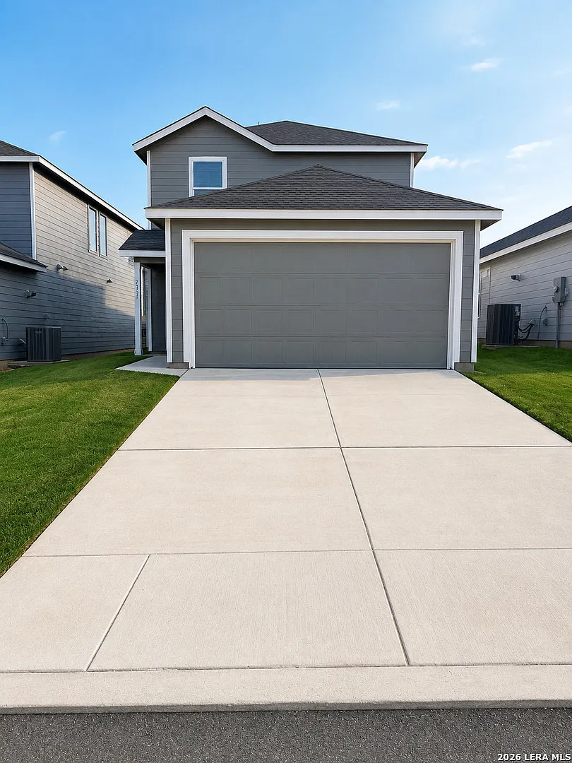 4 bed, 2.5 bath, 1692 sqft, $1,850 — Photo 2