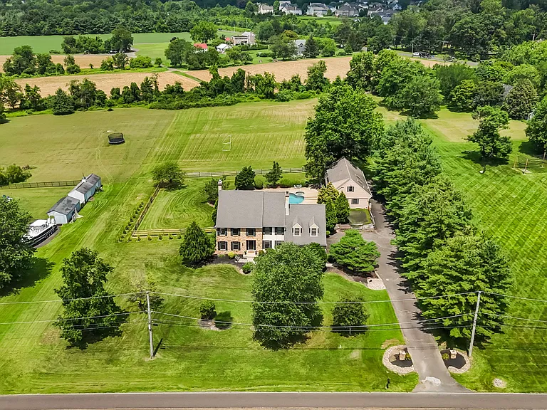 196 Twining Bridge Rd — Photo 50