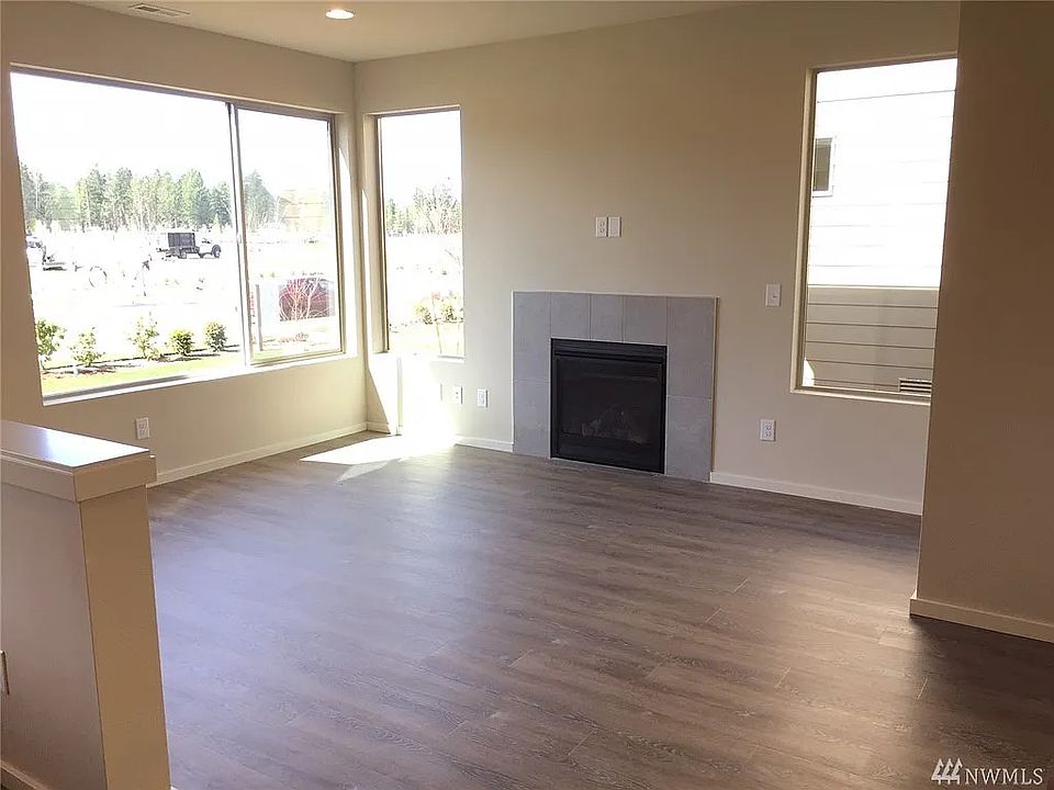 1st image of 32809 Maple Ave SE #95