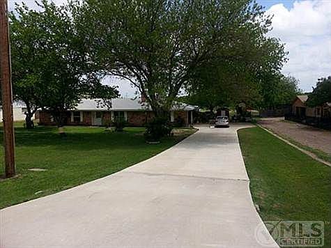 2nd image of 1018 Melody Ln