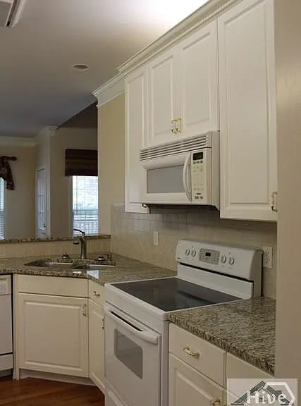 149 Walnut Ridge Dr — Photo 3