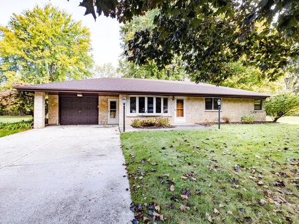 N68W21022 Fairview DRIVE, Menomonee Falls, WI 53051