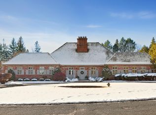 1520 Green Trees Rd, Wayzata, MN 55391