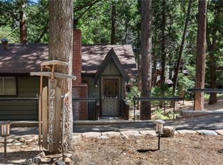 24948 Faulhorn Dr, Crestline, CA 92325