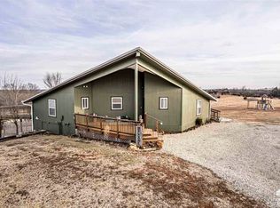 1908 9th Rd, Wakefield, KS 67487