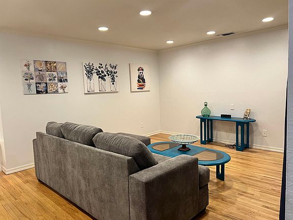5th image of 913 Yama St