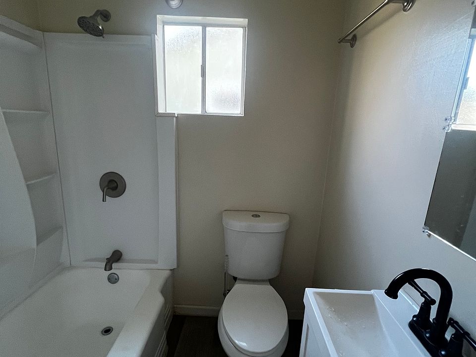 1st image of 621 W 4th Ave