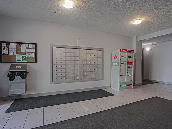 4th image of 11804 22nd Ave SW #405