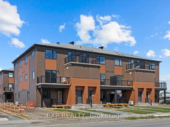 782 Campolina Way, Ottawa, ON K2S 0Y3