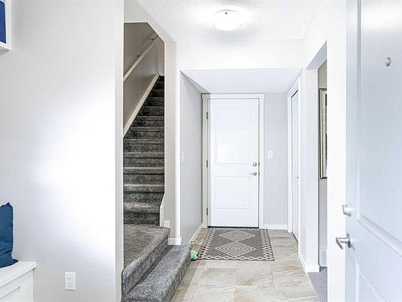 5th image of 340 S Legacy Point SE