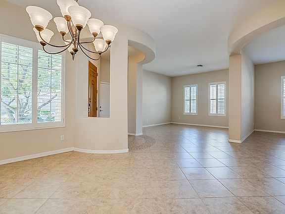 2nd image of 732 E Torrey Pines Pl