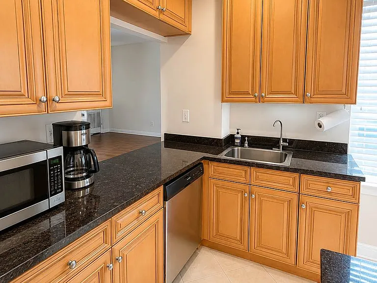 106 W 69th St #8B — Photo 4