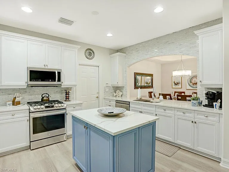 2847 Tiburon Blvd E #8-101 — Photo 14