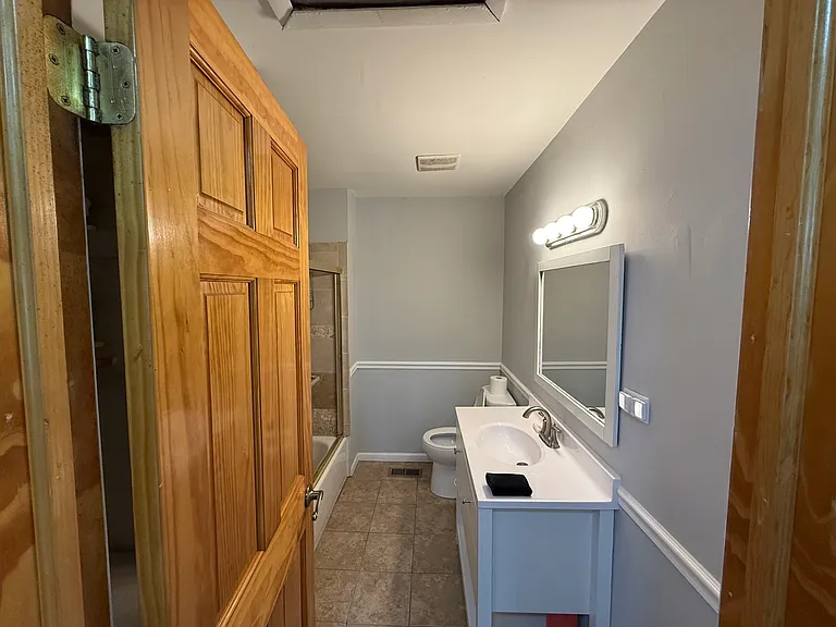208 W Nippersink Rd — Photo 14