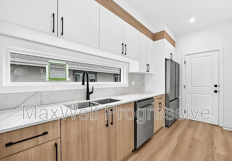 14510 95th Ave NW #MAIN FLOOR — Photo 9