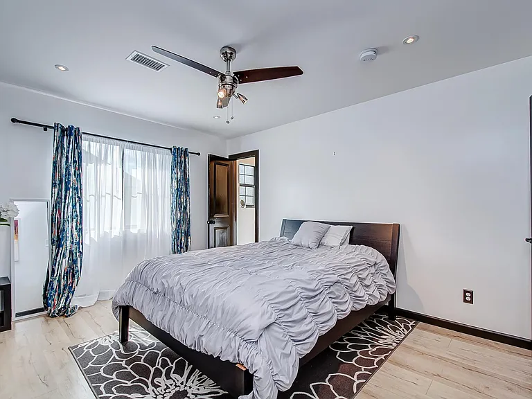 3543 Ashfield Dr — Photo 46
