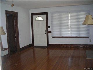 3rd image of 915 N Clementine St