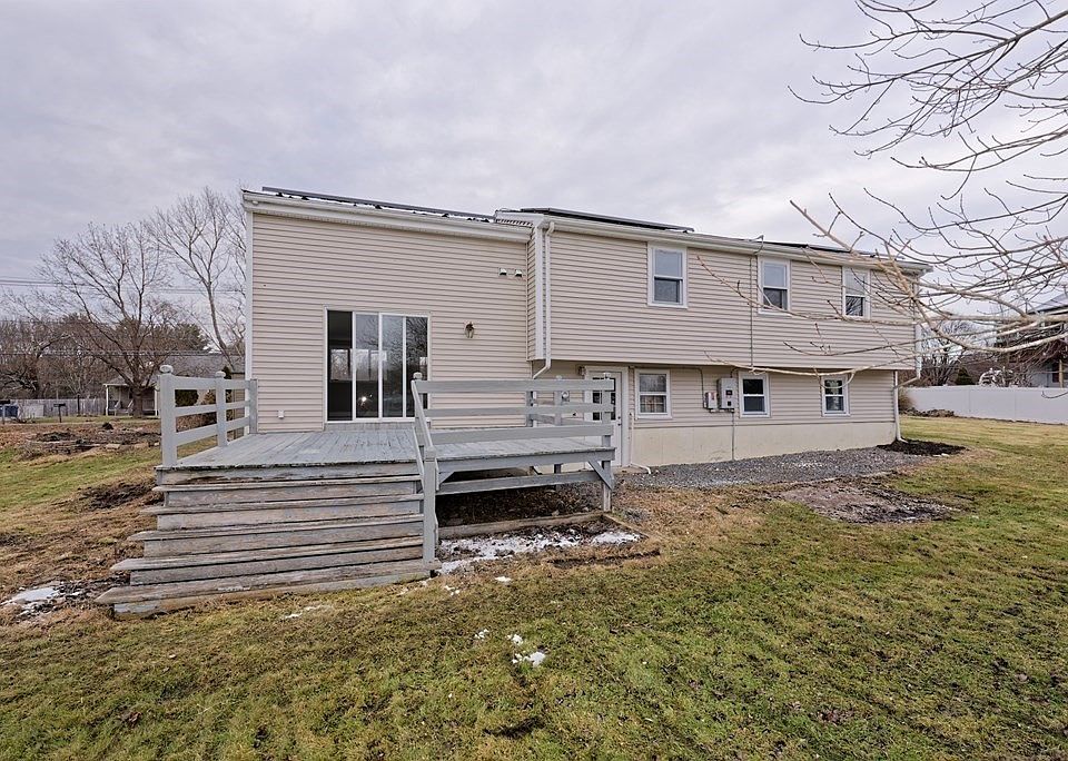 565 Belmont St, East Bridgewater, MA 02333 Zillow