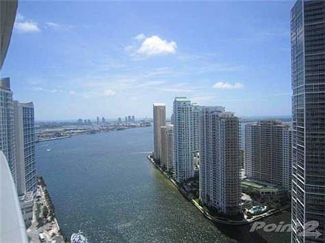 2nd image of 200 Biscayne Blvd #3806
