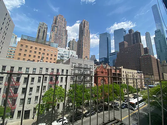Rented by Bond New York | media 1