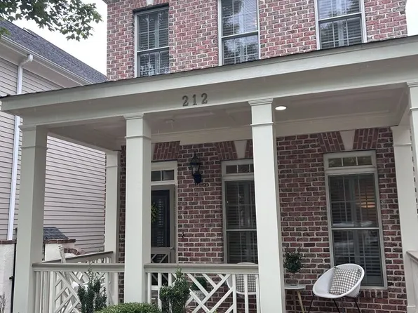 212 Village Walk Ln, Clemson, SC 29631