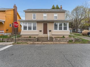 9 Hahn St #1, Washington, NJ 07882