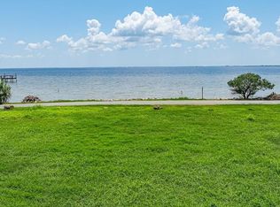 627 & 627 Copano Bay Dr, Bayside, TX 78340