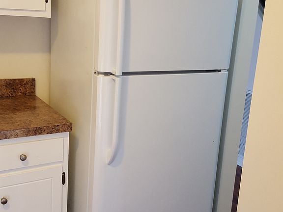 4th image of 263 Meadowview Dr APT B