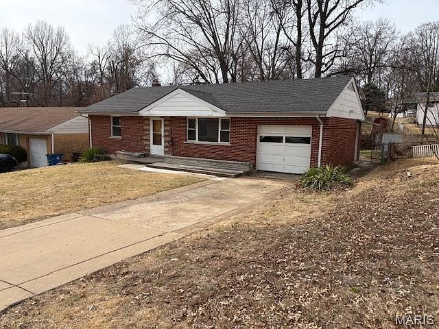 1st image of 4723 N Hills Ln