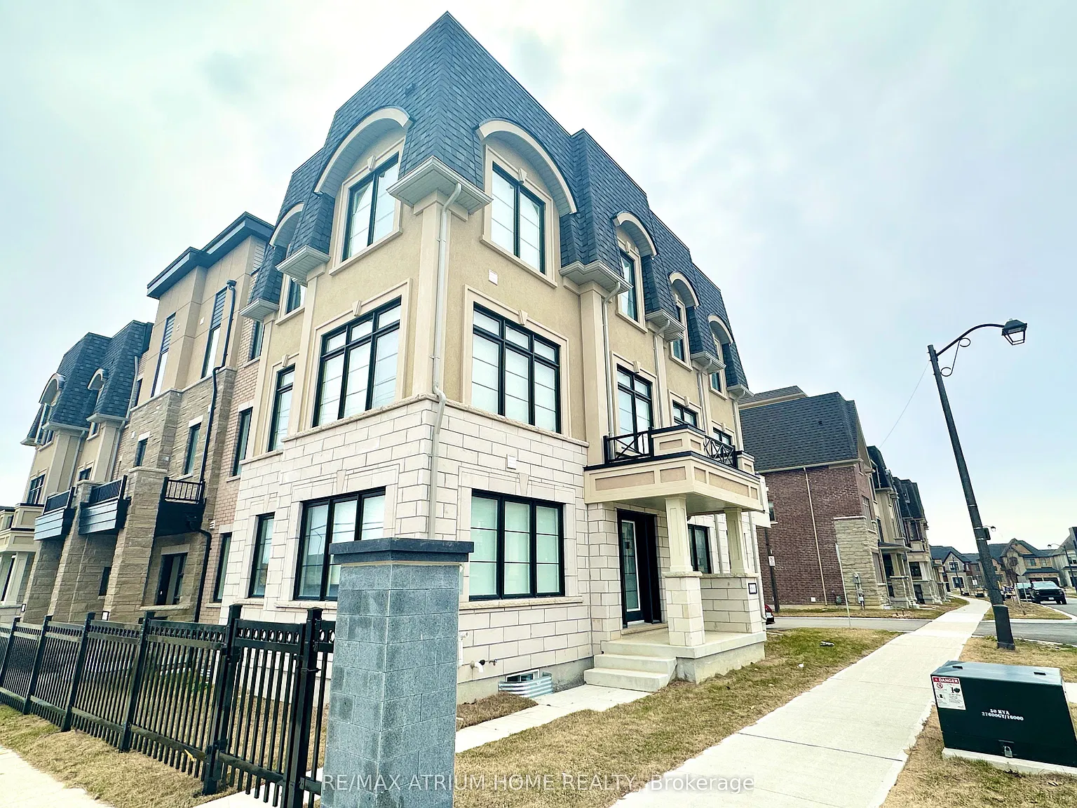 4 bed, $4,000 — Photo 4